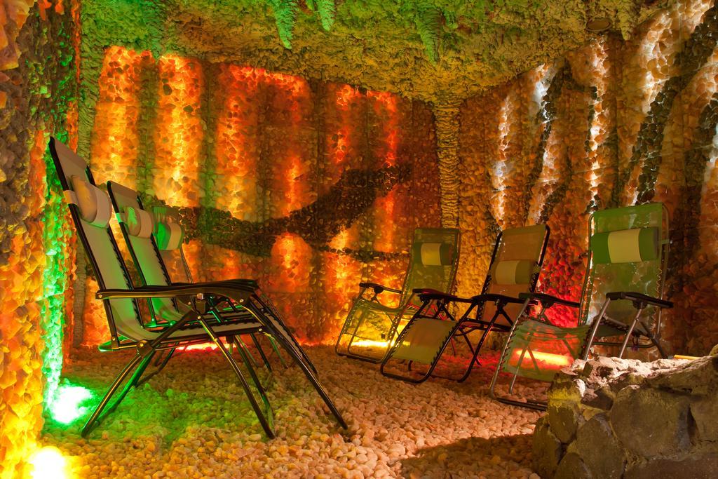 Hotel Merkur - Jablonec Nad Nisou Exteriör bild
